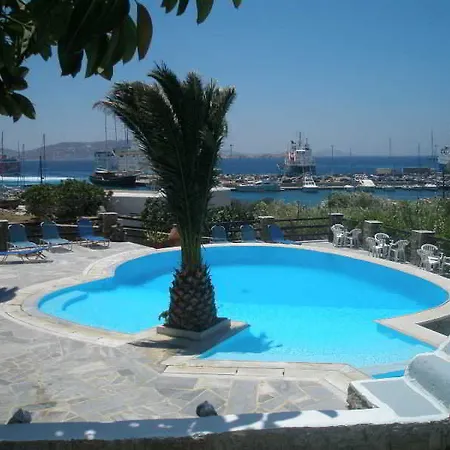 Makis Place Aparthotel