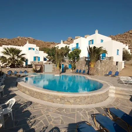 Hotell Makis Place 3*