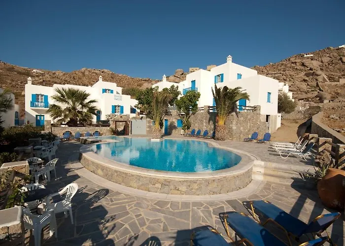 Hotel Makis Place 3*