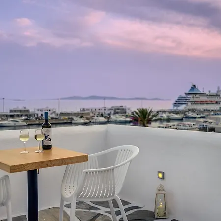Hotel Makis Place 3*