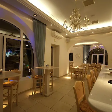 Makis Place Τούρλος