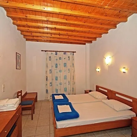 マキス プレイス 3*