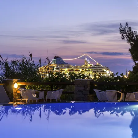 Makis Place Τούρλος