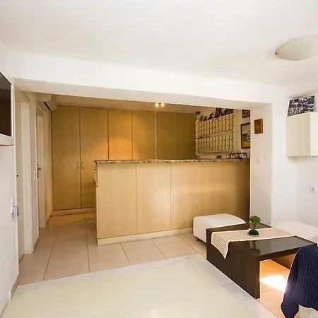 Hotel Makis Place Tourlos