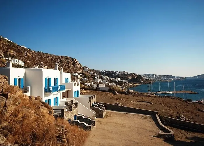 Makis Place 3* Tourlos