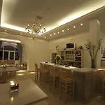 マキス プレイス 3* トゥルロス