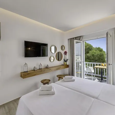Makis Place Aparthotel