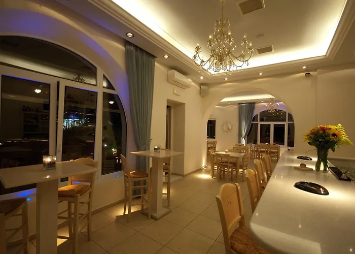 Makis Place Túrlosz