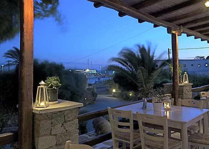 Makis Place Szálloda 3*