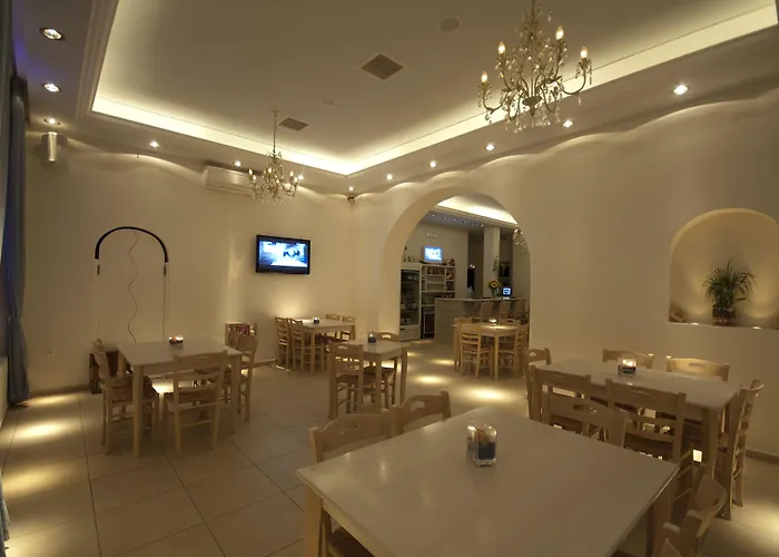 Makis Place Szálloda