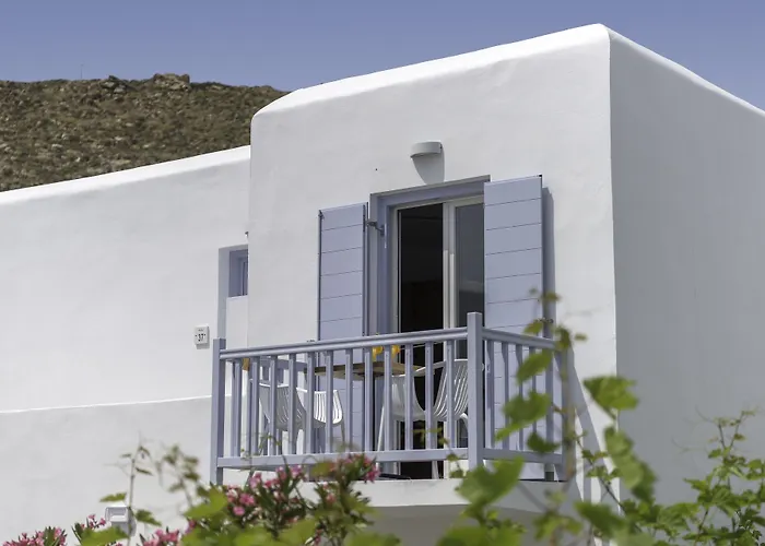 Makis Place Szálloda