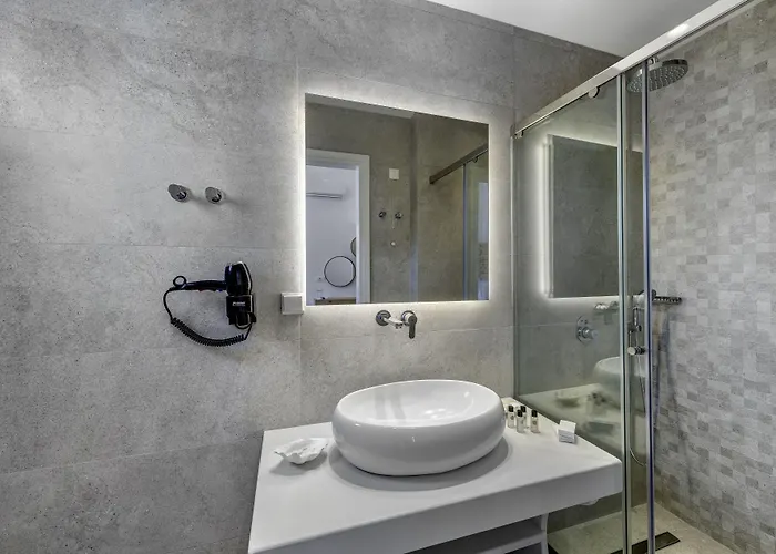 Makis Place Szálloda Túrlosz